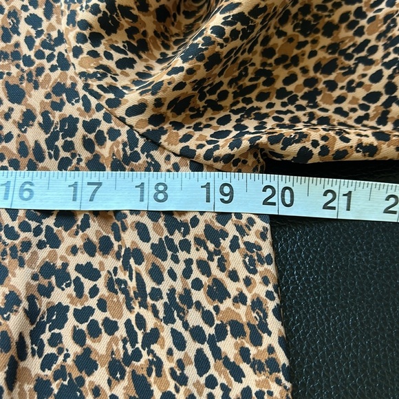 Tuckernuck Pomander Place Leopard Carlota Peplum Blouse Puff Sleeve Top Sz S - Picture 9 of 11